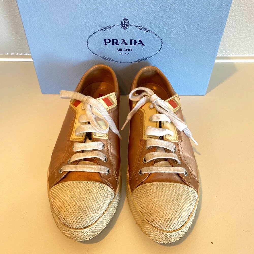 PRADA WOMEN'S SNEAKERS SIZE 38, US 8